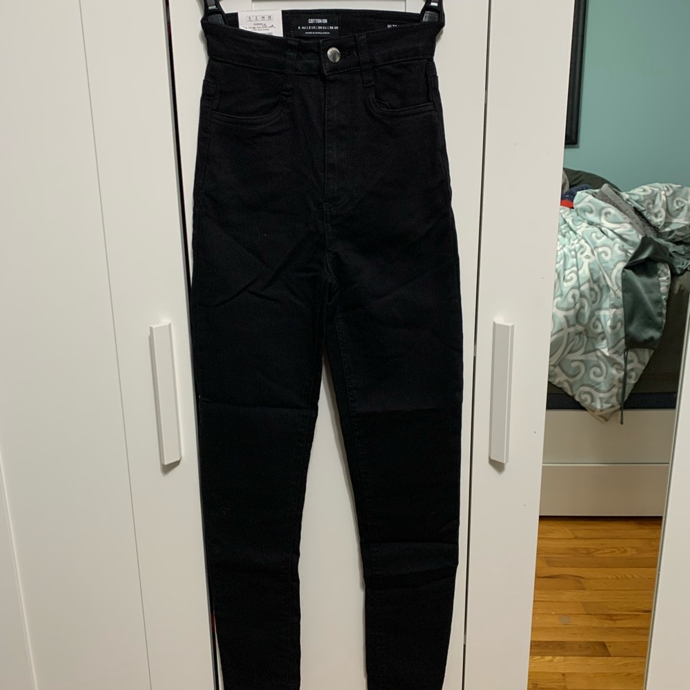 BEAND NEW cotton on black jeans